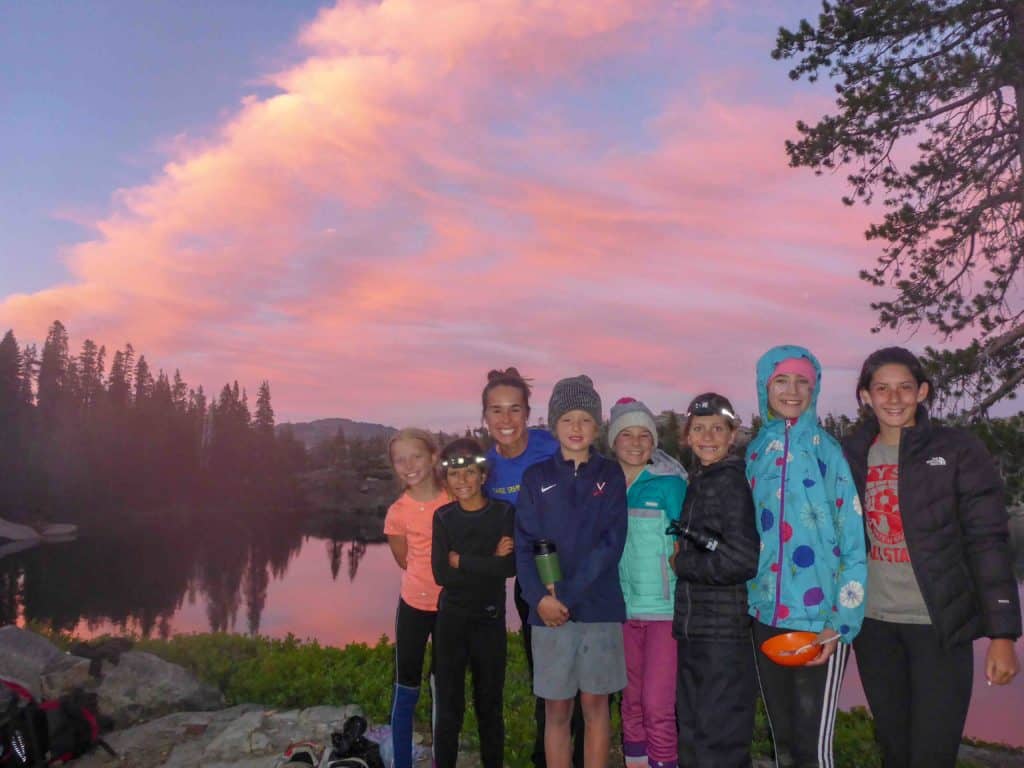 girls backpacking crew group photo